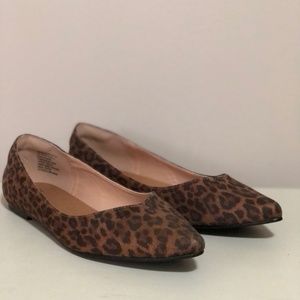Leopard Print Pointed Toe Flat *NEVER WORN*